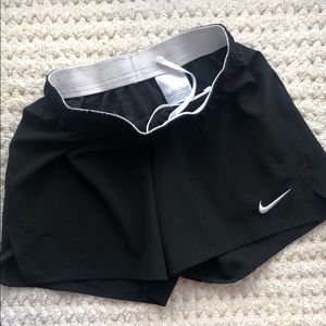 Nike Dry-fit Shorts - Black - Youth Medium